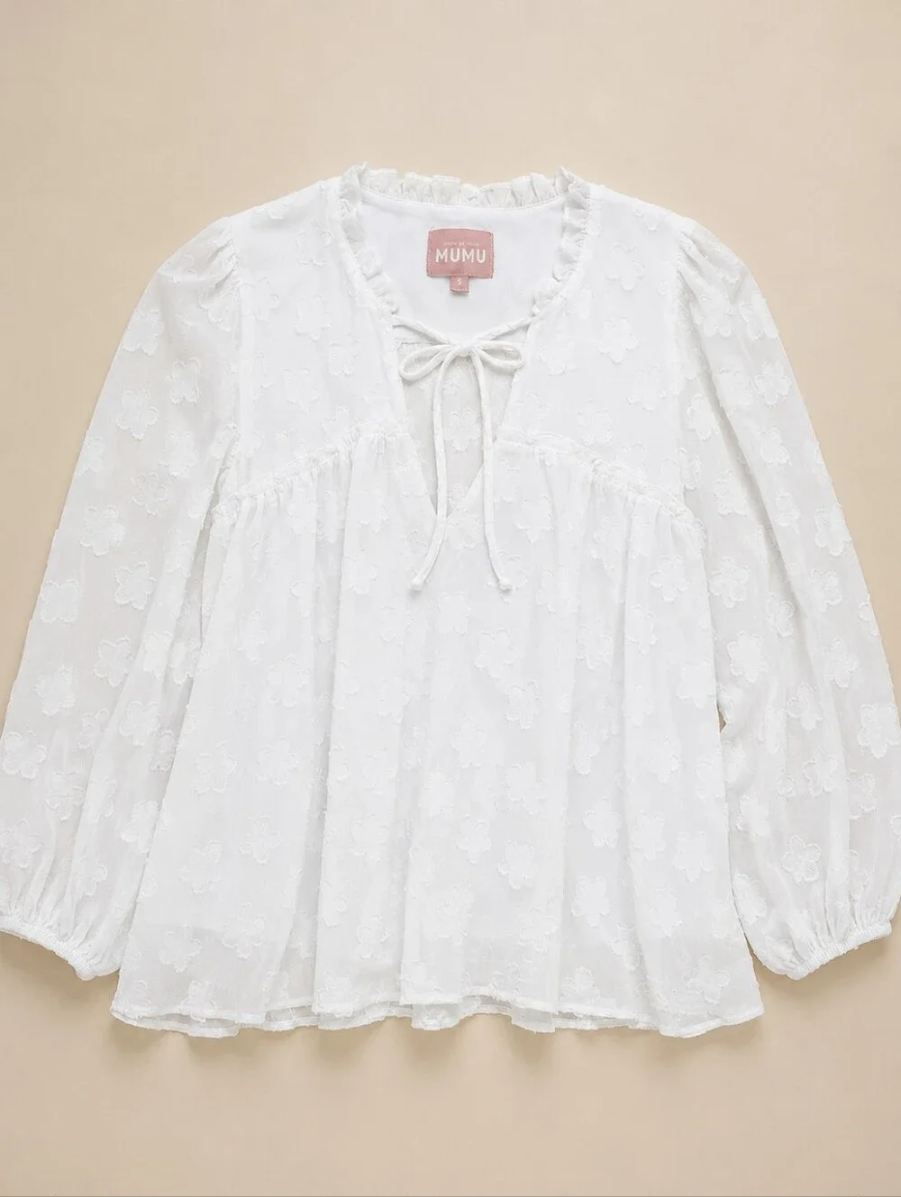 Show Me Your MuMu beautiful white